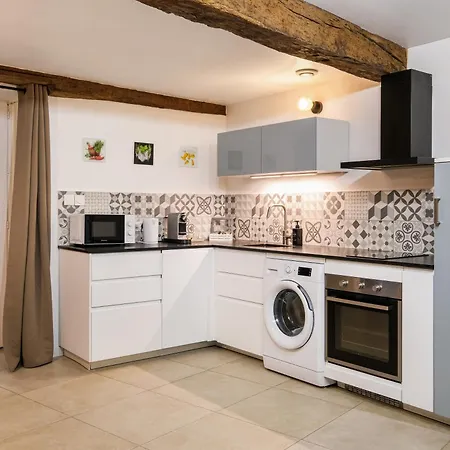 6 Couchages * Vienne (Isere)